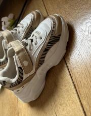 Baskets zébrée et blanches - Zigzag - pointure 31
