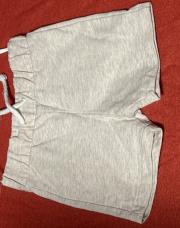 Short beige 6-9 mois 