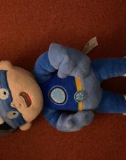 Peluche super héros bleu
