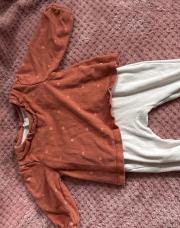 Grenouillère 3M blanche/orange à fleur 