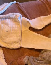 Tenue primark blanche 9-12 mois 