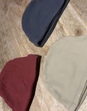 Lot de 3 bonnets 9/12mois C&A