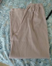 Pantalon rose 11.. 12 ans rose 