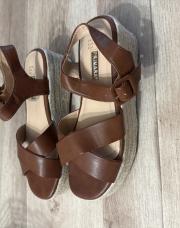Sandales brune 37 Primark 