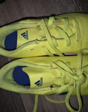 Chaussure de foot Adidas pointure 31