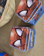 Boite en métal spiderman