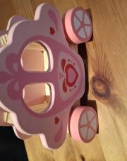Carrosse en bois rose