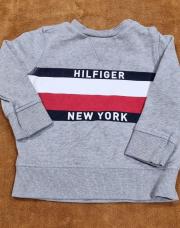 Pull hiver Tommy Hilfiger taille 80