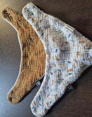 2 bavoirs bandanas fleuris