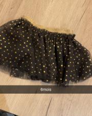 Jupe noire/etoiles