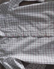 Chemise t4ans blanche à carreaux