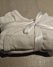 Lot bodies H&M cache coeur 3 mois 