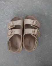 Sandalette taille 25 