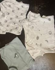 Lot de 3 bodys 6 mois