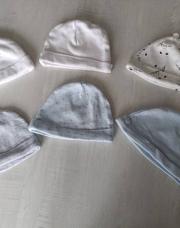 6 bonnets 0 mois