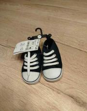 Baskets neuves bleues et blanches - Kiabi - 9/12 mois 