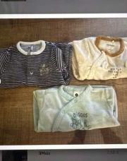 Lot de 3 pyjamas ouvert devant 3M