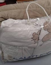 Ensemble tour de lit/parc + voile + couvertures