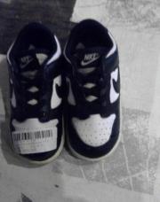 baskets nike bébé pointure 23,5