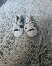 Chaussures Bébé grises lacets, p19