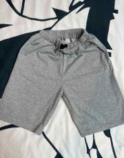 Short SHEIN gris 10 ans 