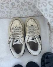 Nike beige