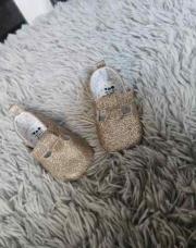Chaussures Bébé Filles, sandales à scratch or paillettes neuves