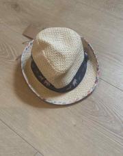 Chapeau neuf 