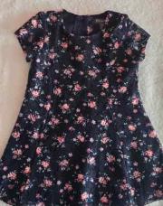 Robe dentelle bleu marine T80