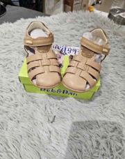 Sandalettes beige Neuves