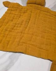 Doudou lion ocre