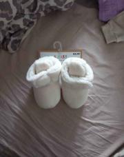 Pantoufles chaudes blanches