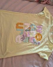 T-shirt we are 8ans