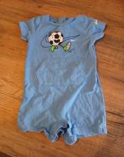 Combi short nike 6mois