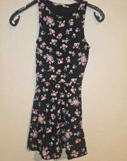 Robe noir à fleurs S