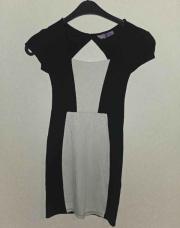 Robe noir et blanche XS