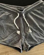 Short gris 