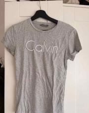 T-shirt Calvin Klein taille S