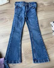 Jeans bootcut Kiabi neuf 4 ans