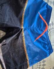 Short bleu et noir 134