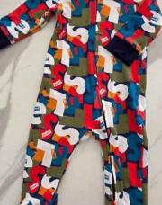 NEUF. Combinaison Levis 9 mois