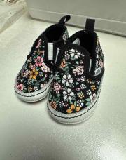 Basket VANS T18 noir fleuris 
