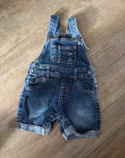 Salopette short en jean 