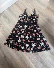Robe Shein noir fleur taille M