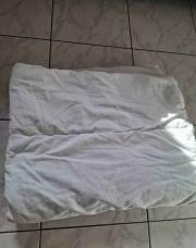 Couette lit bébé .