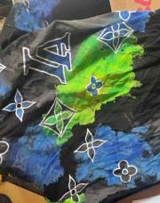 T-shirt bleu noir vert 