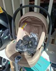 Cybex cosy + adaptateur + pluie 