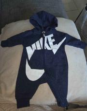Combinaison Nike bleu marine 50/56cm