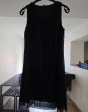 Robe noir plissée en bas T 38