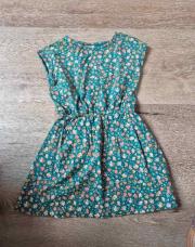 Robe verte fleurie Tao 3A